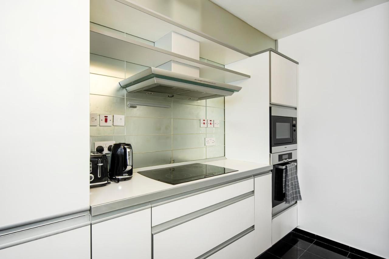 Large And Central 2 Bed London Exterior photo